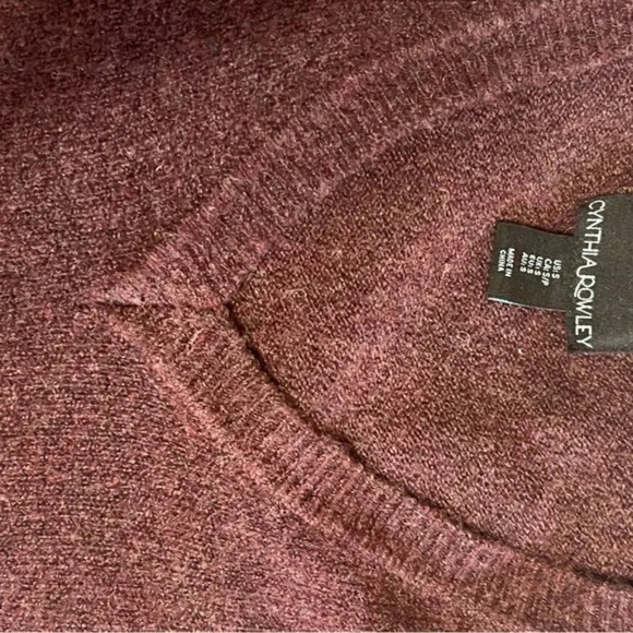 Cynthia Rowley Women's Purple Sweater with Side Slits Size S - Picture 7 of 12